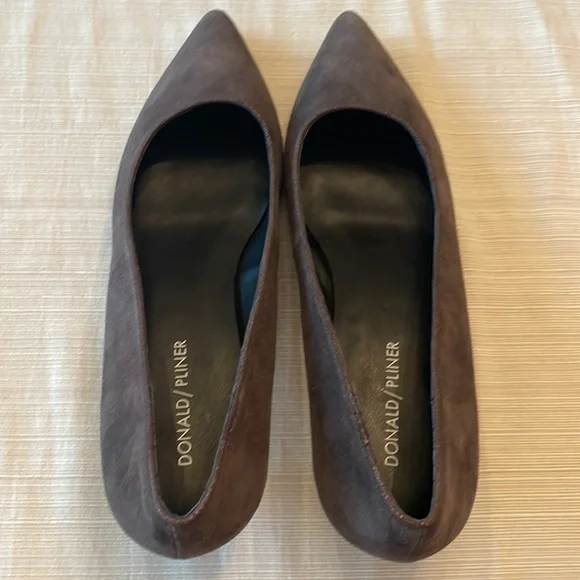 DONALD PLINER Suade Grey Pumps Size 9M - Picture 7 of 9